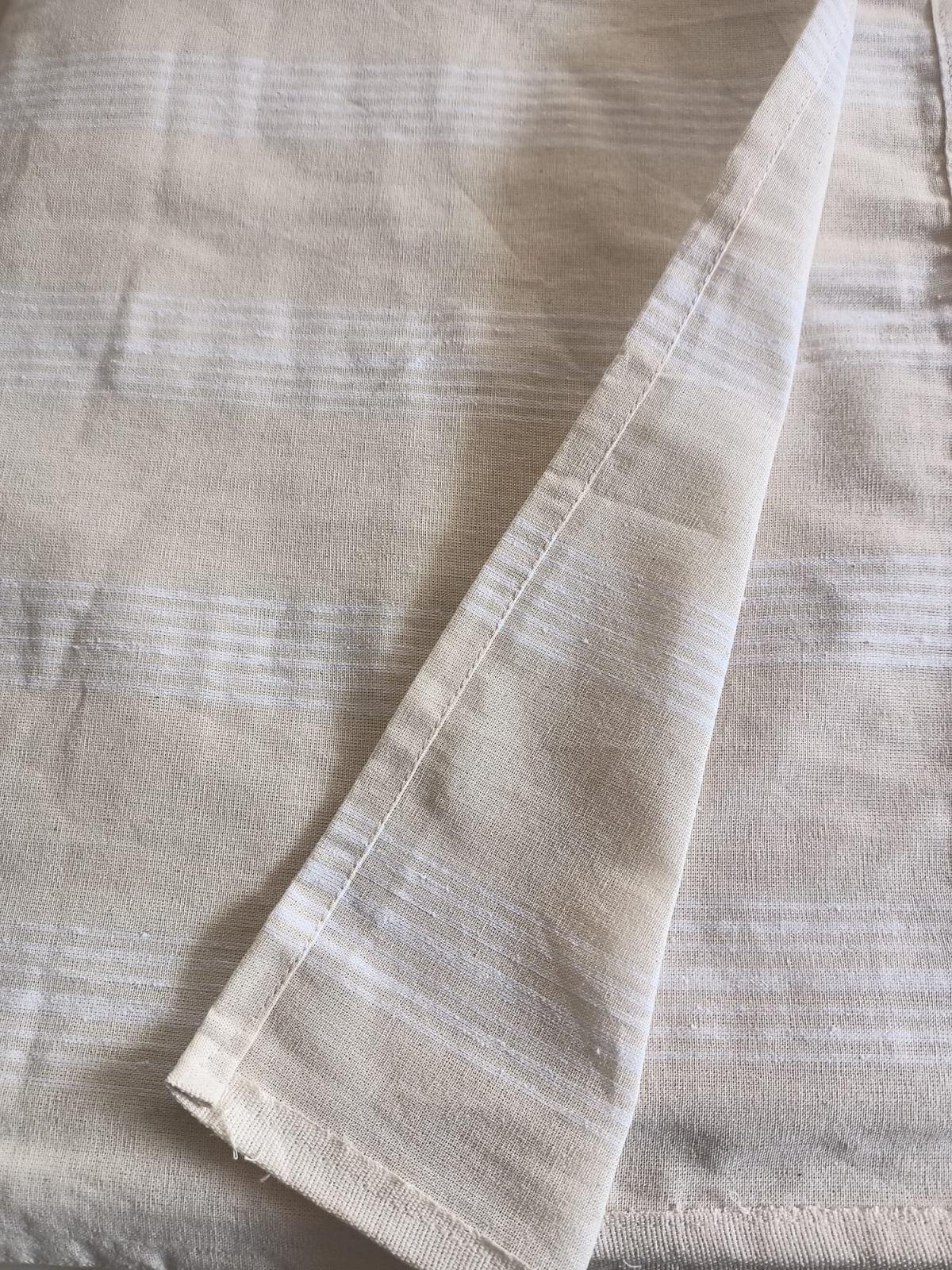 Buldan Sade Çarşaf