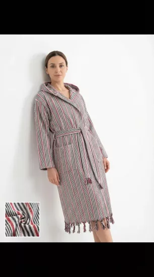 Besty Peştemal Bornoz